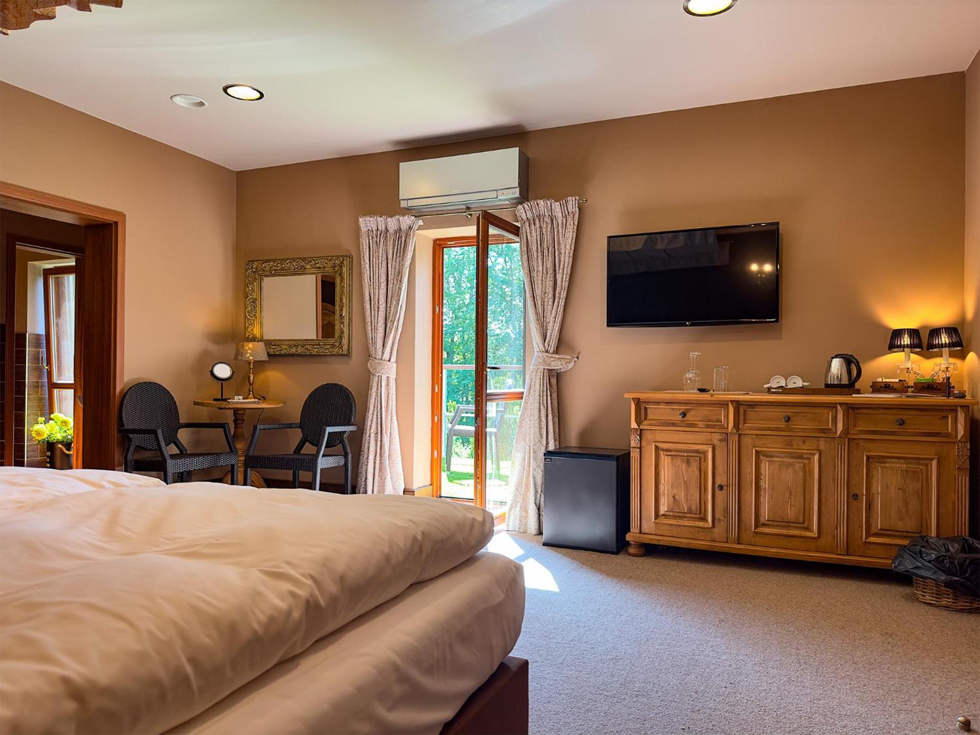 Park Hotel Popovicky מראה חיצוני תמונה
