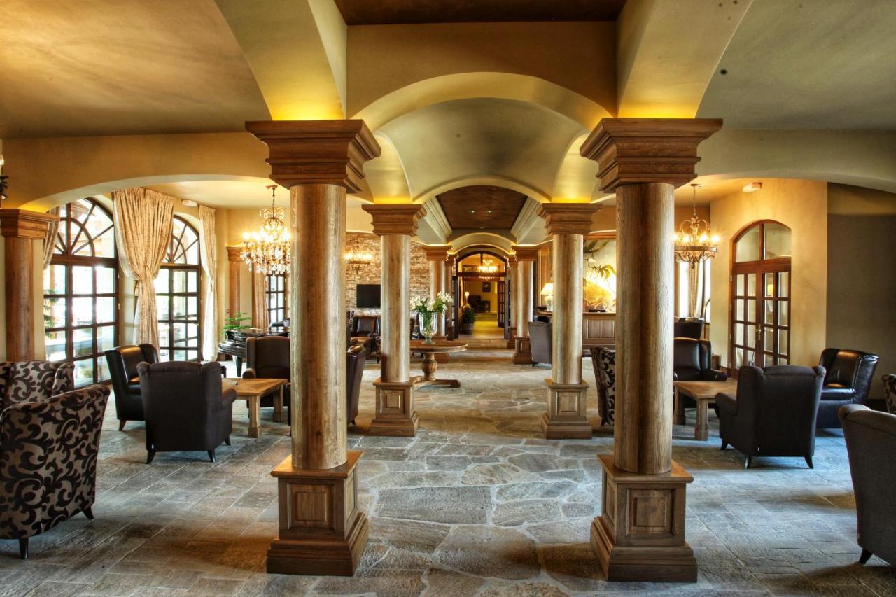 Park Hotel Popovicky מראה חיצוני תמונה